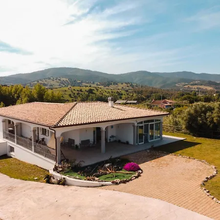 Mares E Montes De Marrante Séjour à la ferme