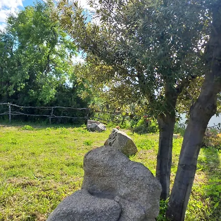 Mares E Montes De Marrante Κατάλυμα σε φάρμα Siniscola
